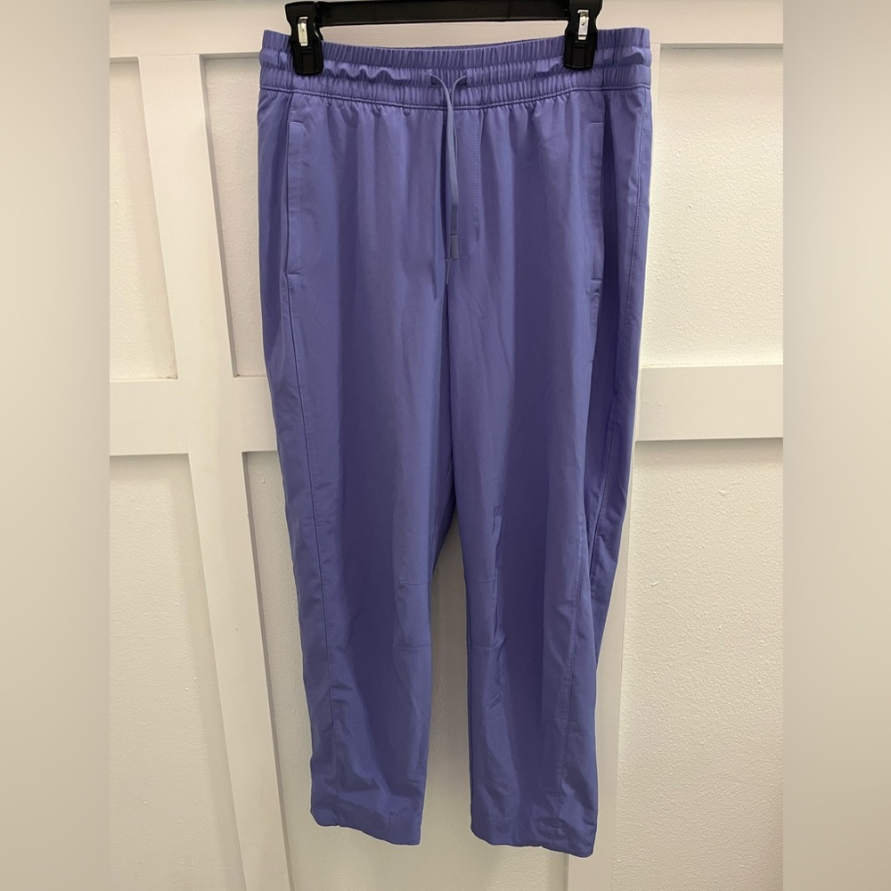 Athletica Arrival Pant EUC